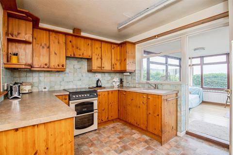 2 bedroom detached bungalow for sale, Jasmine Road, Malvern