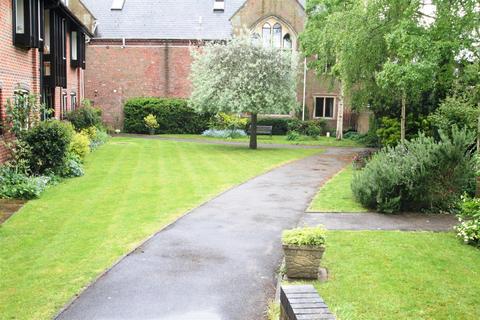 2 bedroom retirement property for sale, St. Ann Place, Salisbury SP1