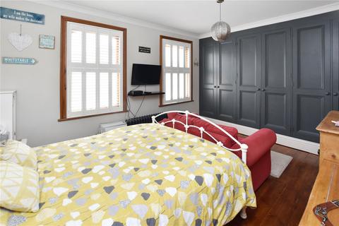 3 bedroom semi-detached house for sale, Abbey Road, Bexleyheath, DA7