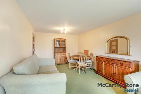 1 bedroom apartment for sale, Humphrey Court, The Oval, Stafford, ST17 4SD