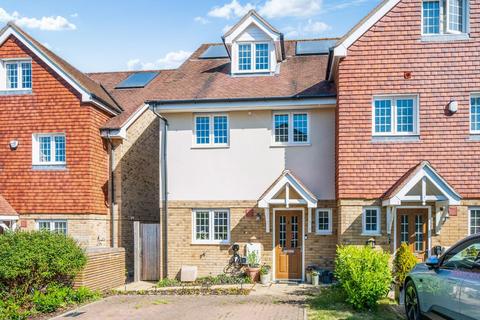 South Tadworth Farm Close, Tadworth KT20