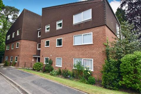 2 bedroom flat for sale, Court Gardens, Camberley GU15