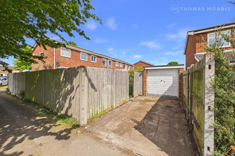2 bedroom end of terrace house for sale, Osprey Road, Bedfordshire SG18
