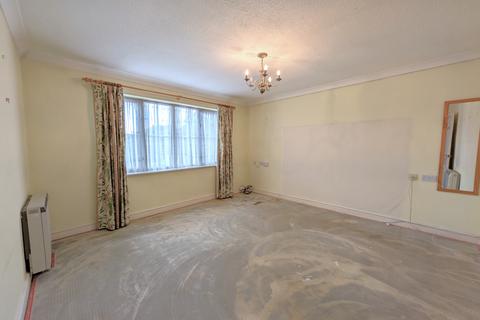 2 bedroom apartment for sale, Sutton Court, Skegness, PE25