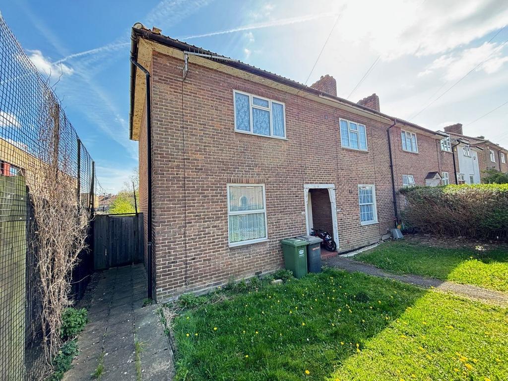 Semi-detached house exterior, garden