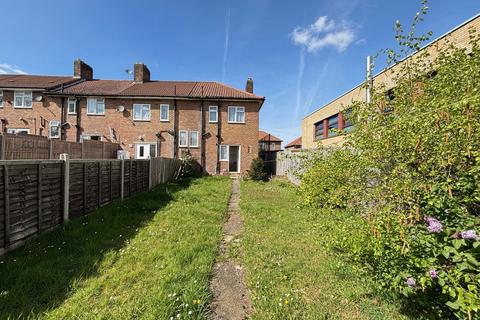 2 bedroom end of terrace house for sale, Roundtable Road, Bromley BR1