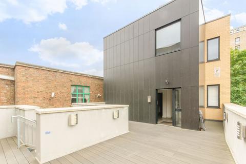1 bedroom flat for sale, Sheila Court, Cranbrook Mews, Walthamstow, Walthamstow, E17