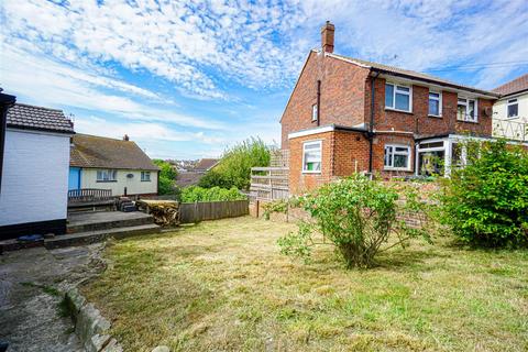 5 bedroom detached house for sale, Fairlight Road, Hastings