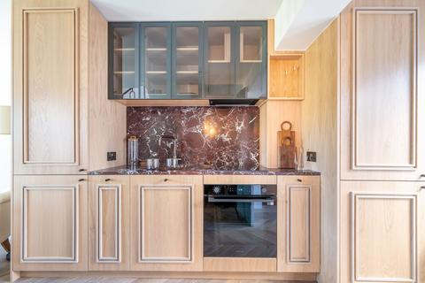 undefined, St Quintin Avenue, North Kensington, London, W10