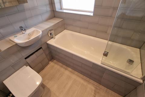 2 bedroom apartment to rent, Hillside Court, Pedmore, Stourbridge