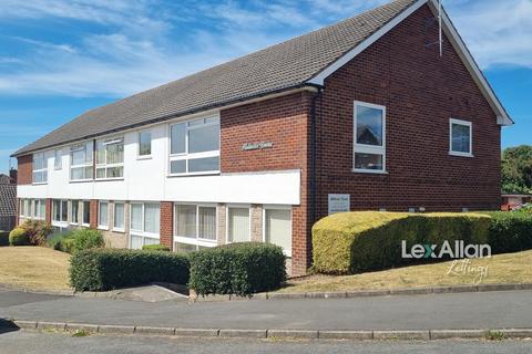 2 bedroom apartment to rent, Hillside Court, Pedmore, Stourbridge