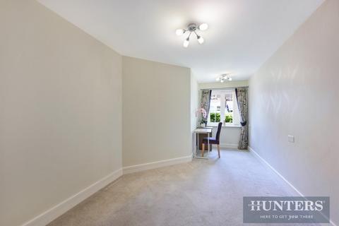 2 bedroom flat for sale, Waterloo Road, Epsom