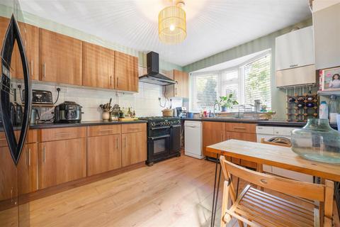 3 bedroom end of terrace house for sale, Queen Adelaide Road, Penge, London, SE20