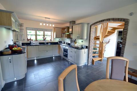 3 bedroom detached house for sale, Eardisland, Nr Leominster