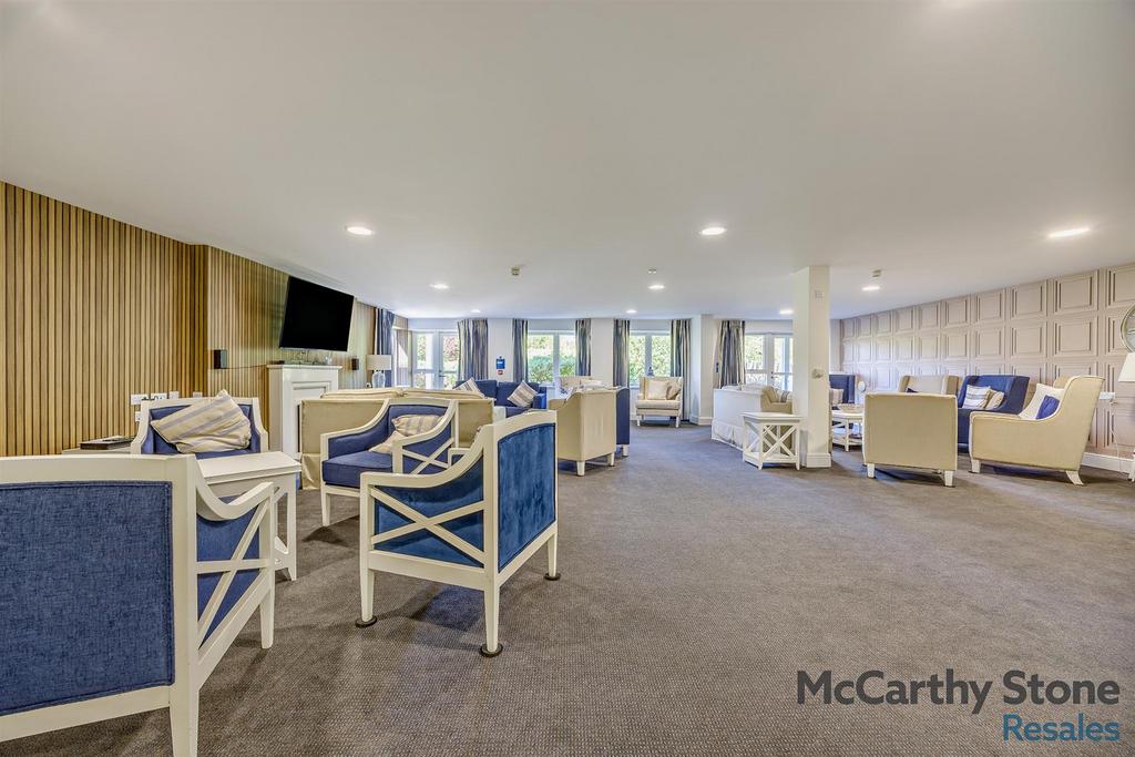 Homeowners Lounge