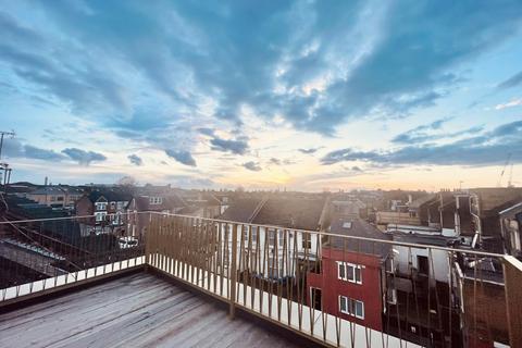 1 bedroom flat to rent, Monarch Apartments, High Road, Willesden, NW10
