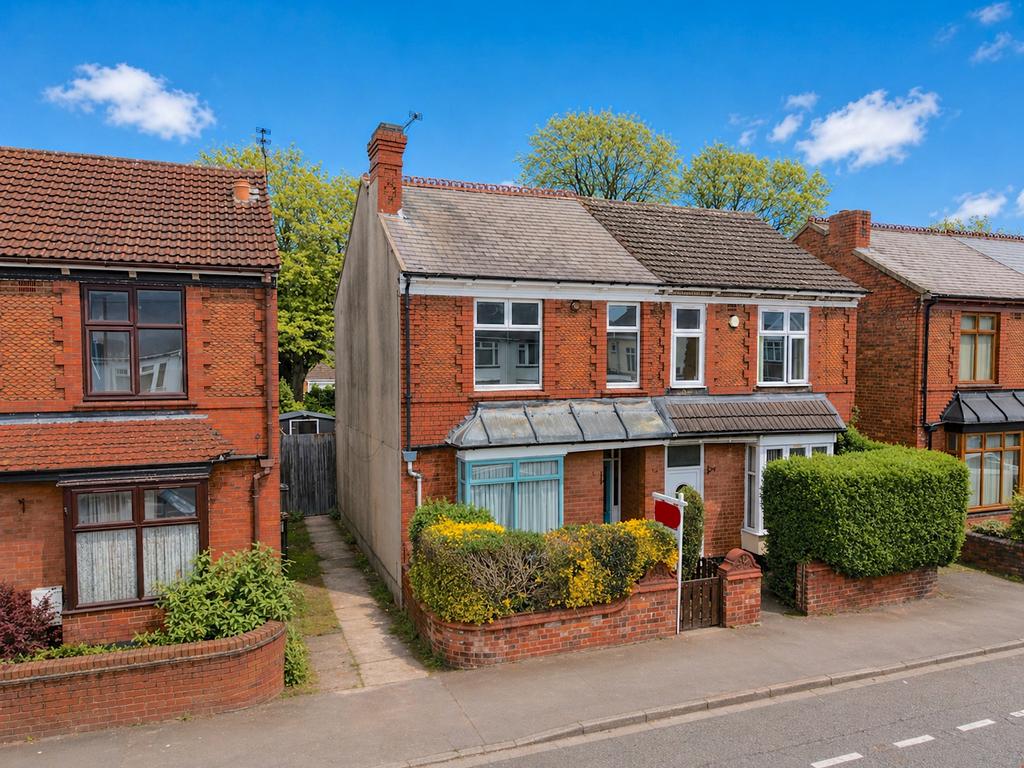 Wolverhampton Road East... 3 bed semi-detached house - £280,000