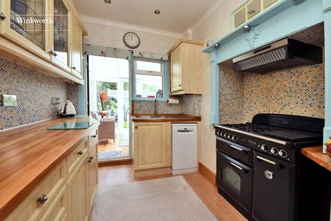 3 bedroom semi-detached house for sale, Glyn Road, Worcester Park, KT4