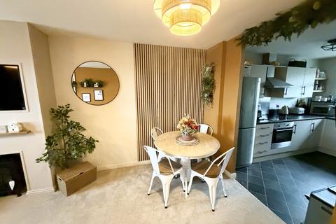 2 bedroom flat for sale, Bryntirion, Llanelli SA15