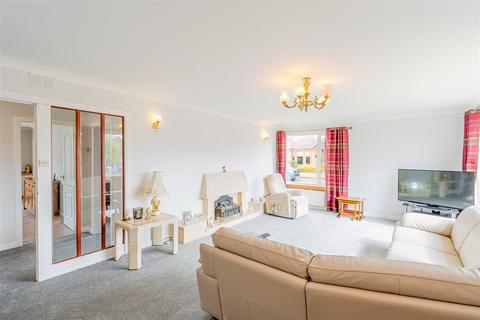 4 bedroom bungalow for sale, Irvine Crescent, Bathgate