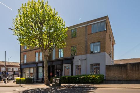 1 bedroom flat for sale, Rabbits Road, Manor Park, London, E12