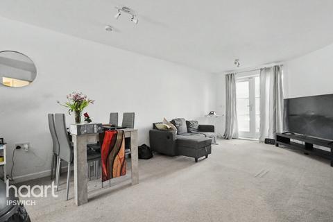 2 bedroom apartment for sale, Fen Bight Circle, Ipswich