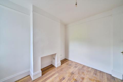 3 bedroom end of terrace house for sale, Corporation Street, London, E15