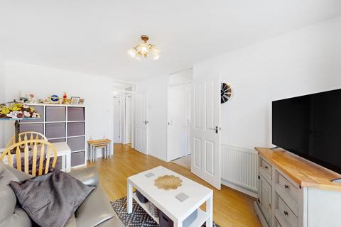 1 bedroom apartment for sale, Ickenham, Greater London UB10