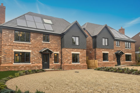 4 bedroom detached house for sale, Dell Road, Northchurch, HP4