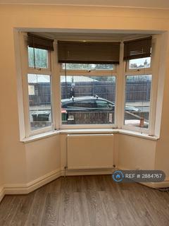 1 bedroom flat to rent, Manor Park, London, E12