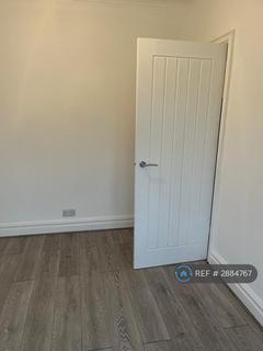 1 bedroom flat to rent, Manor Park, London, E12
