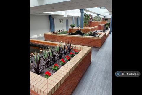 2 bedroom maisonette to rent, Victoria Mansions, Preston, PR2