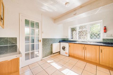 4 bedroom house to rent, Vauxhall Avenue, Canterbury