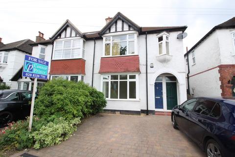 Lynwood Drive, Worcester Park KT4