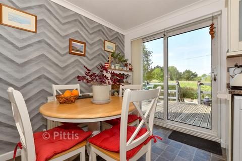 3 bedroom semi-detached house for sale, Central Way, Sandown PO36