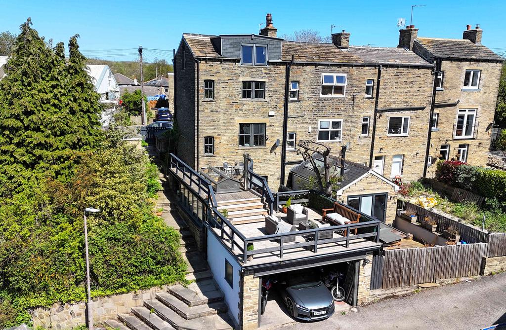 2 bedroom end of terrace house for sale