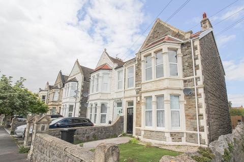 2 bedroom flat for sale, South Ward* Ground Floor*Two Bedrooms*Good Size Garden*Garage Parking*Period Features*