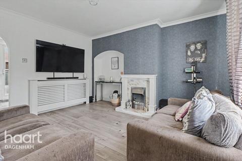 2 bedroom end of terrace house for sale, Thompson Road, Dagenham