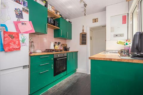 2 bedroom terraced house for sale, Nelson Street, Kettering