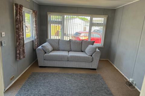 1 bedroom park home for sale, Dukesmead Mobile Home Park, Peterborough
