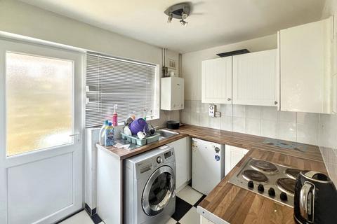 2 bedroom semi-detached bungalow for sale, Ely Way, Grantham, Lincolnshire, NG31 8PG