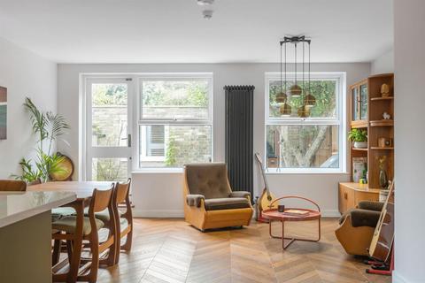 4 bedroom terraced house for sale, Putney Heath Lane, London SW15