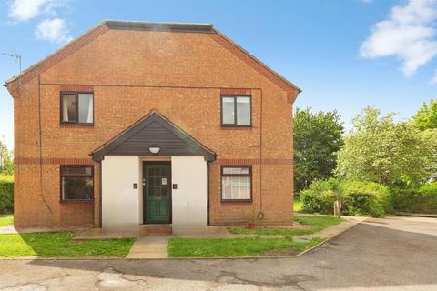 1 bedroom maisonette for sale, Parslow Court, Aylesbury