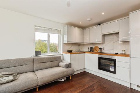 1 bedroom maisonette for sale, Parslow Court, Aylesbury