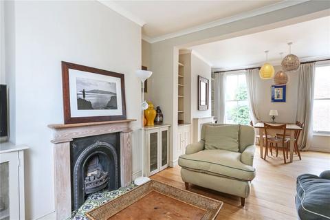 3 bedroom maisonette to rent, Moore Park Road, London SW6