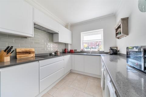 2 bedroom apartment for sale, 6 Sandringham Court, Shrewsbury, SY3 8LL