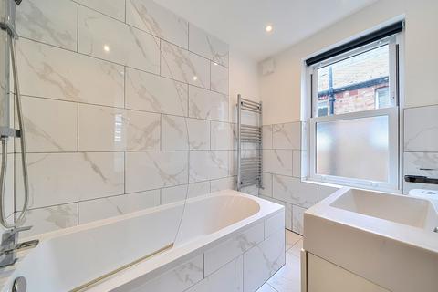 2 bedroom apartment for sale, Lordship Lane, London