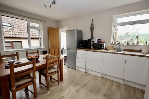 2 bedroom detached bungalow for sale, Bath Road, Wells