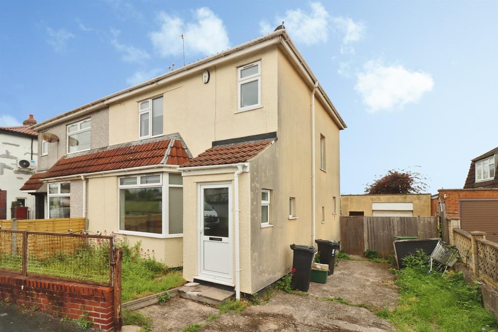 4 bedroom semi-detached house for sale