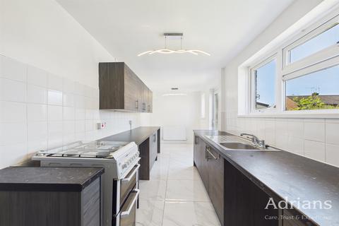 3 bedroom terraced house for sale, Kennet Way, Chelmsford, CM1 2JP